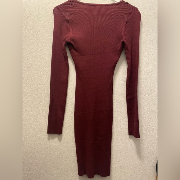 Burgundy sweater dress - Picture 3 of 3